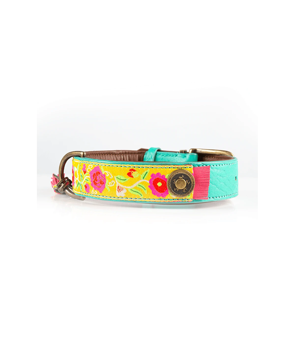 Collier En Cuir Et Galon Fleuri Jaune Lotus Dwam 6 Collier En Cuir Et Galon Fleuri Jaune Lotus Dwam – Image 6