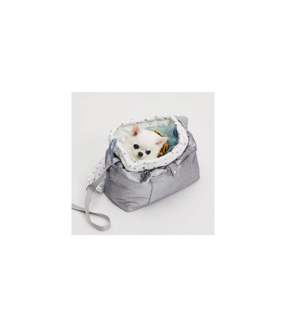 Sac De Transport Gris Métallisé Metallic Sling Bag Louisdog 6 Sac De Transport Gris Métallisé Metallic Sling Bag Louisdog – Image 6