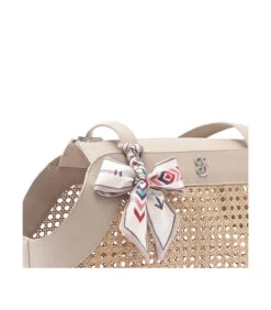 T1138-B Sac De Transport Ajouré En PVC Et Simili Cuir Beige Muse Ferribiella -Animaux Amour Promos Boutique t1138 b sac de transport ajoure en pvc et simili cuir beige muse ferribiella 2